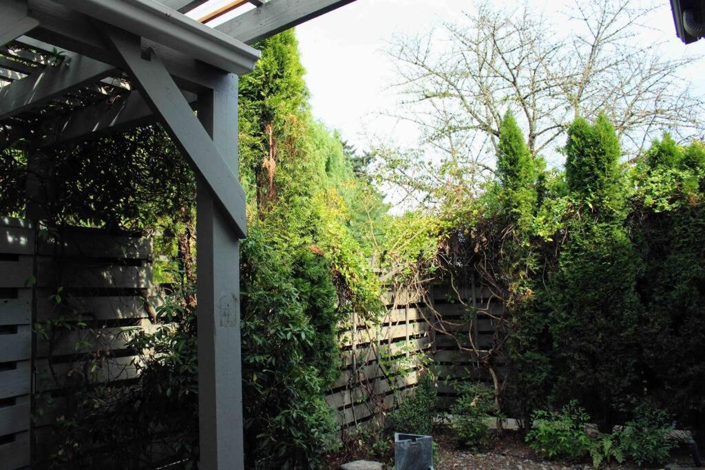 Heart Of Woodstock, 10 Min Walk To Reed, With Private Garage! Apartamento Portland Exterior foto